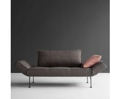 Zeal Sofa mit Laser Fuß
