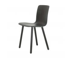 HAL Ply Wood Stuhl in Eiche dunkel mit Kunststoffgleitern