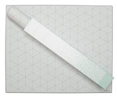 Mintrico Platzset für Esstisch 2er Set Silikon hitzebeständig rutschfest 15.59 x 12.83 x 0.05 (396mm x 326mm x 1.3mm) White Triangle