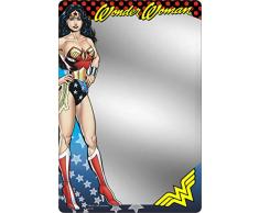 Buckle Down Wonder Frauen stehend Pose Schrank Spiegel