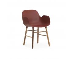 Normann Copenhagen Form Walnut Lehnstuhl mit Armlehnen - red - H 80 x B 56 x T 52 cm
