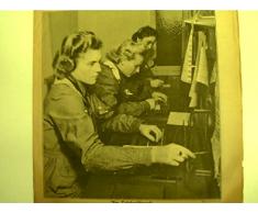 Im Telefonschrank - Deutsche Illustrierte, Nr. 4, 17 Jahrg. 21. Jan. 1941,