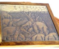 Opiumtisch 54x54cm) aus Suar Holz mit Elefantenschnitzerei, Beistelltisch bzw Couchtisch aus Asien (Thailand, Bali)