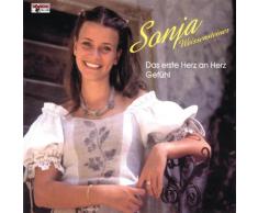 Schlagermedley (Schöner, Fremder Mann / Die Liebe Ist Ein Seltsames Spiel / Liebeskummer Lohnt Sich Nicht / Ein Bett Im Kornfeld / Marmor, Stein Und Eisen Bricht)