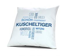 Kopfkissen mit Namen Kuscheltiger - Motiv Positive Eigenschaften Tagcloud Blau, 40 cm, 100% Baumwolle, Kuschelkissen, Liebeskissen, Namenskissen, Geschenkidee