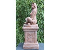 Steinfigur Sexy Lady mit Säule Terrakotta