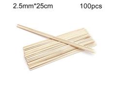 hearsbeauty 50 / 100Pcs Tragbare Einweggrill BBQ Bambusspieße Fleisch Essen Fleischbällchen Holzstäbchen 2,5 mm * 25 cm