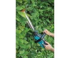 GARDENA Akku-Strauchschere ComfortCut 30: Heckenschere mit 30 cm Schnittlänge, schneidbarer Astdurchmesser bis 8 mm, LED Ladezustandsanzeige, inkl. Messerschutz und Ladegerät (8898-20)