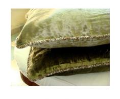 Olive Shimmer - 35 x 35 cm Ein olivgrüner Samt Kissenbezug mit handfertigtem Perlenrand