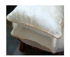 White Shimmer - 40 x 40 cm Ein weißem Samt Kissenbezug mit handfertigtem Perlenrand