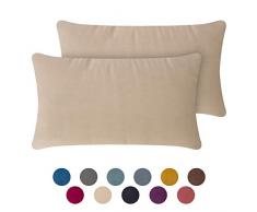 Selfitex Voll im Trend - 2er Set Sofakissen mit Füllung und edlem Samt-Bezug. Super flauschig und schön weich inkl. Füllkissen, Dekokissen Doppelpack, Made in Germany (karamellbeige, 30 x 50 cm)