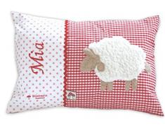 Glückspilz Namenskissen Babykissen I Schaf I mit Namen personalisiert I Geschenk zu Geburt, Taufe, Geburtstag I verschiedene Farben (Rot, 25 x 35 cm)