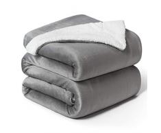 Bedsure Sherpa Decke Grau zweiseitige Wohndecken Kuscheldecken, extra Dicke warm Sofadecke/Couchdecke aus Sherpa, 220x240 cm super flausch Fleecedecke als Sofaüberwurf oder Wohnzimmerdecke