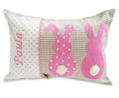 Glückspilz Namenskissen Babykissen I Hase Kaninchen I Kissen mit Namen personalisiert I Geschenk zu Geburt, Taufe, Ostern oder Geburtstag I verschiedene Farben (Beige/Pink, 25 x 35 cm)