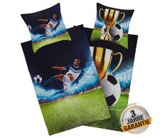 Aminata Kids - Bettwäsche Fussball 135-x-200 cm Baumwolle Jungen, Jungs & Jugendliche - Fussball-Fan-Motiv mit Pokal mit YKK Reißverschluss - Wende Teenager-Kinder-Bettwäsche-Set in grün blau