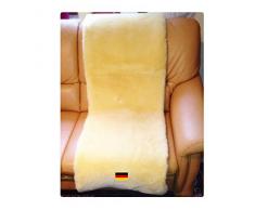 Lammfell Sesselauflage von LANABEST. 50 x 150 cm aus Öko-Tex Schaffellen. Bequem, hautfreundlich, zart und schadstoffarm. Medizinische Gerbung