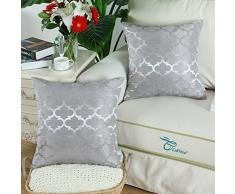 CaliTime Kissenbezüge Kissenhülle 2er-Pack Wurfkissenbezüge Schalen für Heim-Sofa-Couch Modern Glänzend & Matt Kontrast Quatrefoil Akzent Geometrisch 45cm x 45cm Silbergrau
