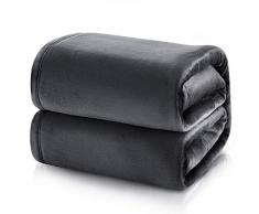 Bedsure Kuscheldecke Schwarz XXL Decke Sofa, weiche& warme Fleecedecke als Sofadecke/Couchdecke, kuschel Wohndecken Kuscheldecken, 220x240 cm extra flaushig und plüsch Sofaüberwurf Decke