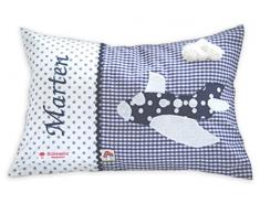 Glückspilz Namenskissen Babykissen I Flugzeug Flieger I mit Namen personalisiert I Geschenk zu Geburt, Taufe oder Geburtstag I Blau (25 x 35 cm)