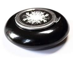 Zigaretten Taschenascher rund aus Metall mit Verzierung und Deckel in Schwarz Taschenaschenbecher Reise-Aschenbecher unterwegs draußen Büro Arbeit Auto zuhause to go EINWEG - verpackt (Schwarz)