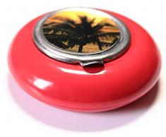 Zigaretten Taschenascher rund aus Metall mit Verzierung und Deckel in Rot Taschenaschenbecher Reise-Aschenbecher unterwegs draußen Büro Arbeit Auto zuhause to go EINWEG - verpackt(Rot)