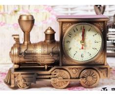 Komo modernen minimalistischen mute Persönlichkeitsmodell Tischuhr kreative Kinder Cartoon doppelbett Schlafzimmer zeitgesteuerter Alarm Clock, Modell Bahnhof Uhr Kupfer