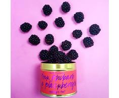 Bomb Cosmetics handgegossene Duftkerze PINK Rhubarb & BlackBerry