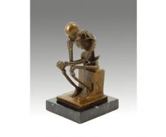 Moderne Bronzefigur - Bronze Skelett Skulptur auf Marmor - Der Denker - signiert von Milo - Nach Auguste Rodin