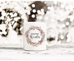 Beerenkranz Welcome Winter Kaffeebecher Weihnachtsbecher Winterbecher Urlaubstasse Farmhouse Kaffeetasse