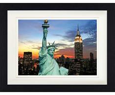 1art1 New York - Freiheitsstatue Und Skyline Bei Sonnenuntergang Gerahmtes Bild Mit Edlem Passepartout | Wand-Bilder | Kunstdruck Poster Im Bilderrahmen 40 x 30 cm