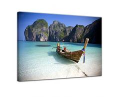 Wandbild - Maya Bay, KOH Phi Phi Ley - Thailand - Bild auf Leinwand - 80x60 cm 1 teilig - Leinwandbilder - Bilder als Leinwanddruck - Urlaub, Sonne & Meer - Asien - Boot am Strand
