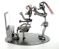 Schraubenmännchen Friseurin mit Spiegel I Handarbeit I Geschenkidee I Metallfigur I Metallmännchen I Stahlfigur I Schraubenmännle