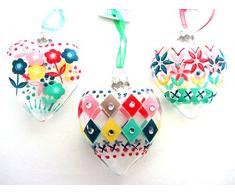 Gisela Graham Osterkugeln mit Herzen, bemalt, mit Schmucksteinen, 3 Stück