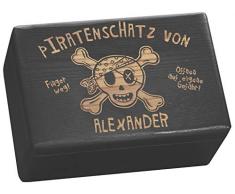 LAUBLUST Große Holzkiste personalisiert mit Piraten-Schatz Gravur - 30x20x14cm, Schwarz, FSC® | Geschenk-Kiste zum Geburtstag - Aufbewahrungskiste | Spielzeug-Truhe | Erinnerungsbox | Deko-Kasten