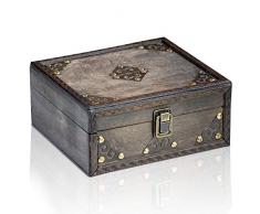 Brynnberg Schatztruhe „Monk 20x18x9cm“ – Schatzkiste Flach, Holz Grau, Gewachst, Mit Deckel, Verschluss, Verzierung Metall, Piratenkiste, Aufbewahrungsbox klein