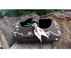 Korb gefilzt nassgefilzt Filzkorb mit Treibholz und Calla