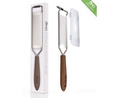 LNG Premium Zester Reibe - Deine Hochwertige Parmesanreibe, Muskatnussreibe, Zitronenreibe, Ingwerreibe mit messerscharfen Edelstahl Klingen und Holzgriff. + Kostenloses Kochbuch als E-Book