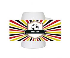 Fußball-Bierkrug mit Namen Melvin und schönem Motiv mit Wappen , Ball und Strahlen in schwarz-rot-gold - Fan-Bierkrug personalisiert - Deutschland-Krug - Bierhumpen