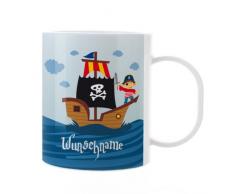 Striefchen® Kinder Tasse aus Kunststoff mit Wunschnamen - Motiv: Piratenschiff