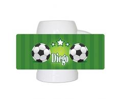 Fußball-Bierkrug mit Namen Diego und schönem Motiv mit Fußbällen und grünem Hintergrund für Männer - Fan-Bierkrug personalisiert - Deutschland-Krug - Bierhumpen