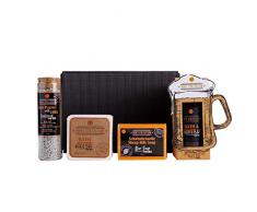 Bier Geschenk-set für Männer - 4tlg Pflegeset für Herren im Geschenk-karton: Maß-Krug Duschgel, Bier-deckel Badekugel, Schafmilchseife und Bade Pourri mit Urea