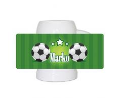 Fußball-Bierkrug mit Namen Marko und schönem Motiv mit Fußbällen und grünem Hintergrund für Männer - Fan-Bierkrug personalisiert - Deutschland-Krug - Bierhumpen