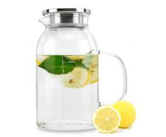 Intirilife Karaffe mit Filter in KLAR – 1,8l Krug aus Borosilikatglas mit Henkel und herausnehmbarem Filter und Deckel hitzebeständig geeignet für heiße und kalte Getränke, Tee, Kaffee, Wasser UVM.