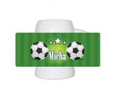 Fußball-Bierkrug mit Namen Micha und schönem Motiv mit Fußbällen und grünem Hintergrund für Männer - Fan-Bierkrug personalisiert - Deutschland-Krug - Bierhumpen