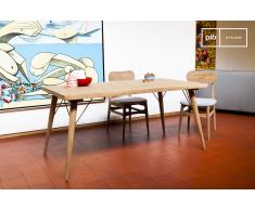 Holztisch Jotün skandinavisches Design