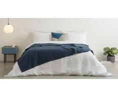 MADE Essentials Brosse Tagesdecke (150 x 200 cm) aus 100 % Baumwolle, Aegaeisblau