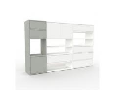 Kommode Sandgrau - Lowboard: Schubladen in Weiß & Türen in Weiß - Hochwertige Materialien - 190 x 118 x 35 cm, konfigurierbar