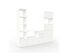 TV-Schrank Weiß - Fernsehschrank: Schubladen in Weiß & Türen in Weiß - 229 x 195 x 47 cm, konfigurierbar