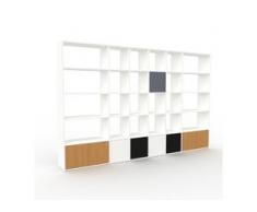 Bibliotheksregal Weiß - Individuelles Regal für Bibliothek: Türen in Eiche - 306 x 195 x 35 cm, konfigurierbar