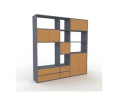 Holzregal Anthrazit - Modernes Regal aus Holz: Schubladen in Eiche & Türen in Eiche - 190 x 195 x 35 cm, Personalisierbar